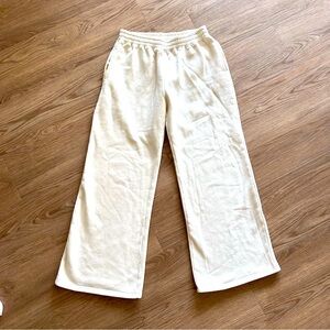 EUC Bailey Rose Large Fleece-Lined Ivory Flare Leg Sweatpants Dual Pockets